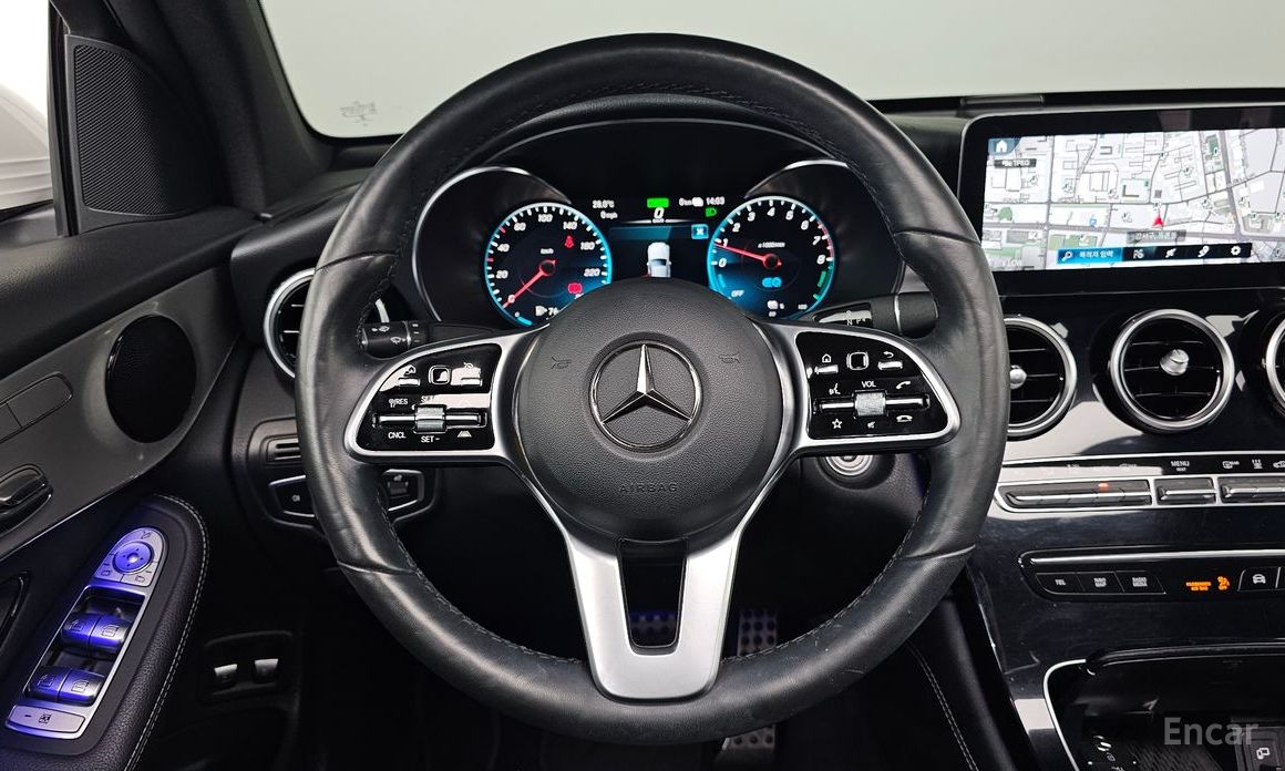 GLC-Class X253GLC300e 4MATIC Coupe 14