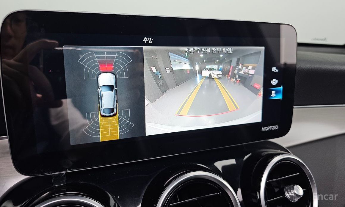 GLC-Class X253GLC300e 4MATIC Coupe 16