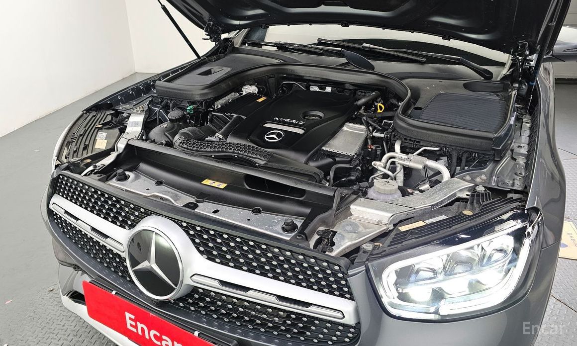 GLC-Class X253GLC300e 4MATIC Coupe 7