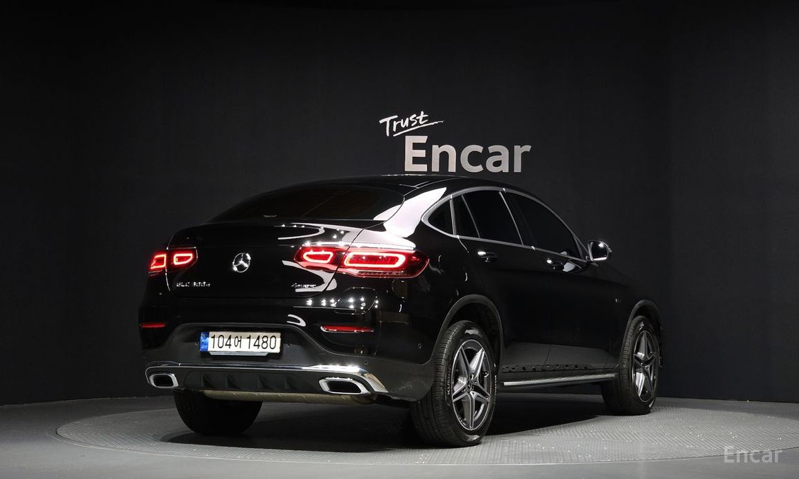 GLC-Class X253GLC300e 4MATIC Coupe 3