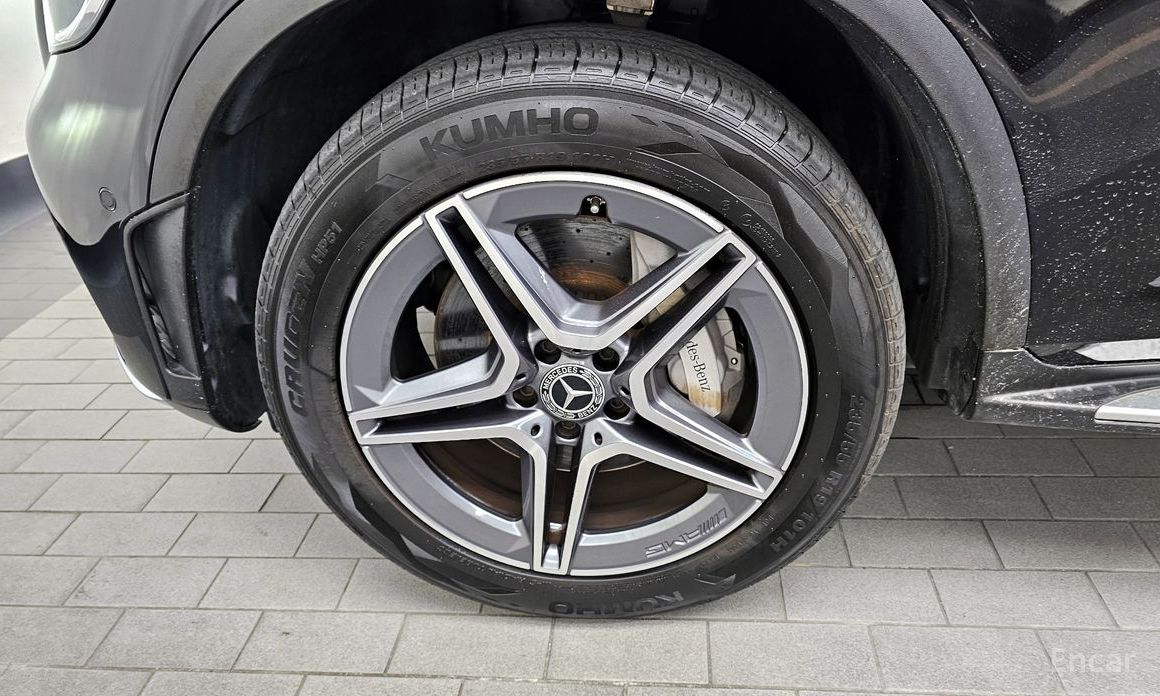GLC-Class X253GLC300e 4MATIC Coupe 6