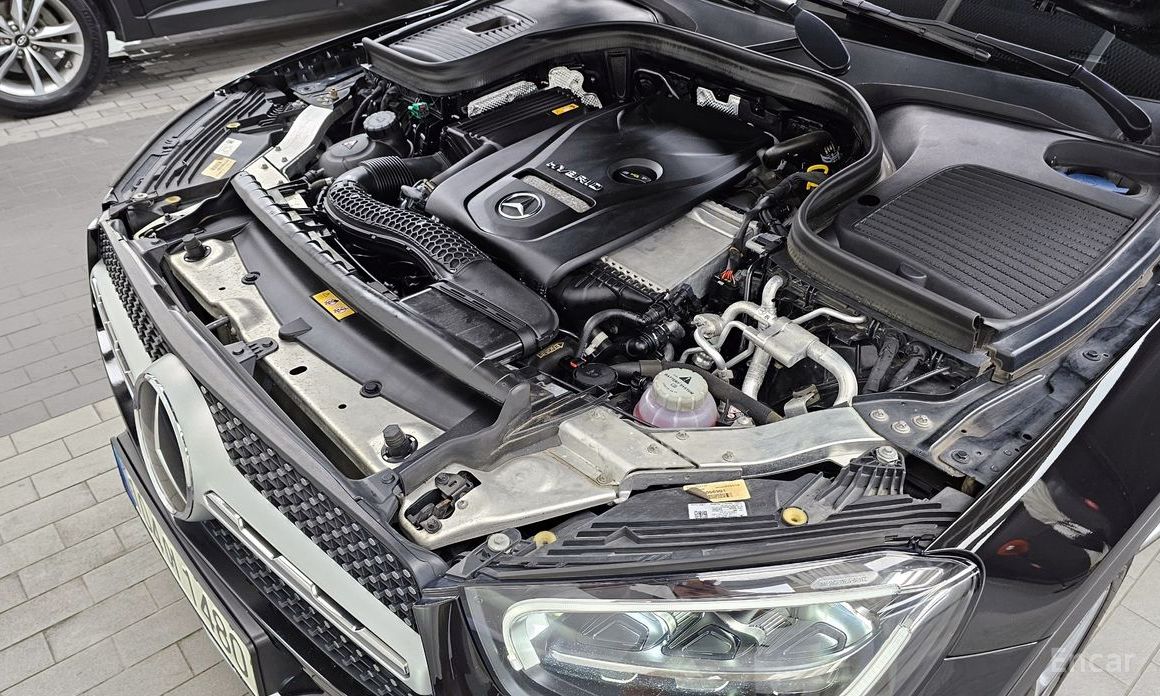 GLC-Class X253GLC300e 4MATIC Coupe 7