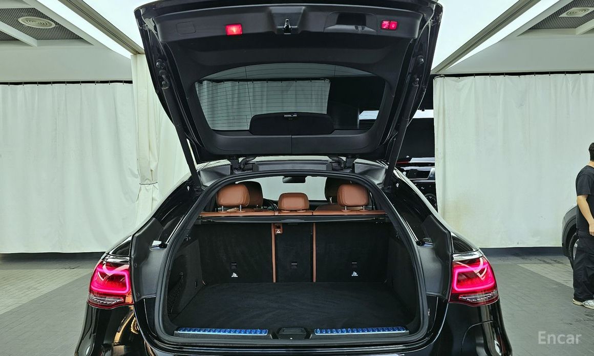 GLC-Class X253GLC300e 4MATIC Coupe 21