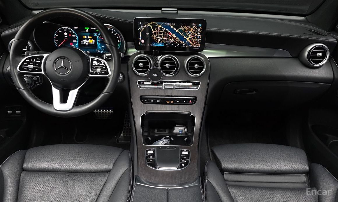 GLC-Class X253GLC300e 4MATIC Coupe 8