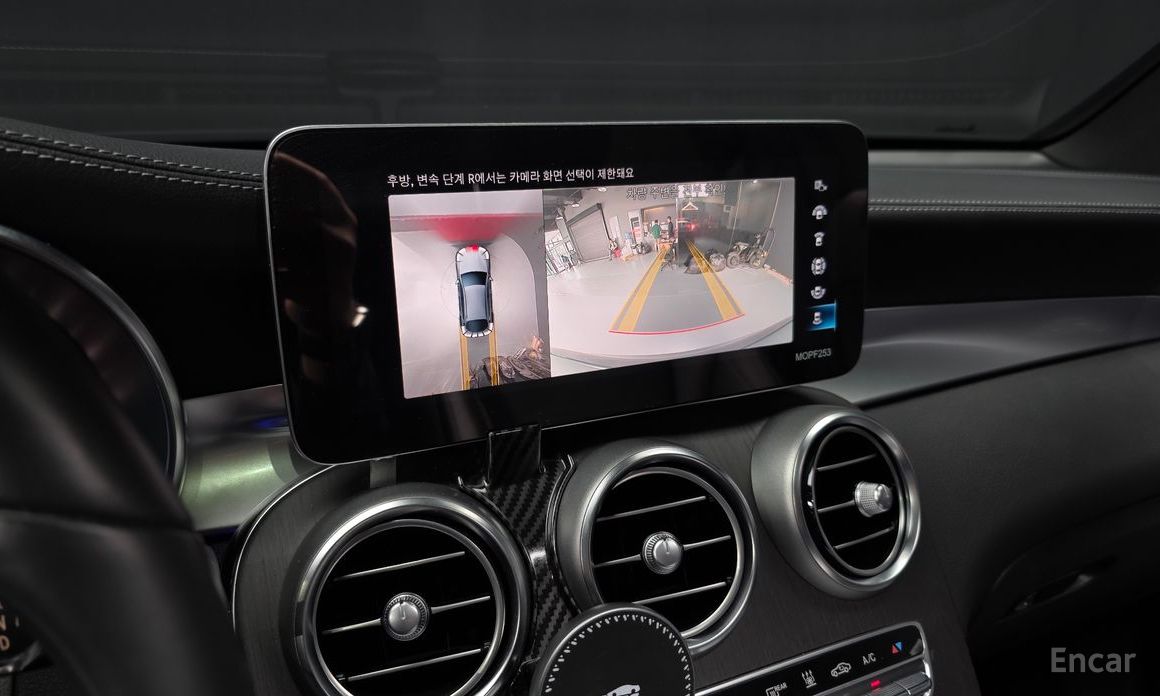 GLC-Class X253GLC300e 4MATIC Coupe 17