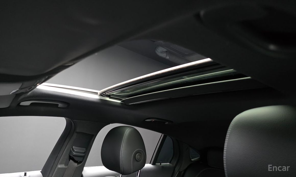 GLC-Class X253GLC300e 4MATIC Coupe 20