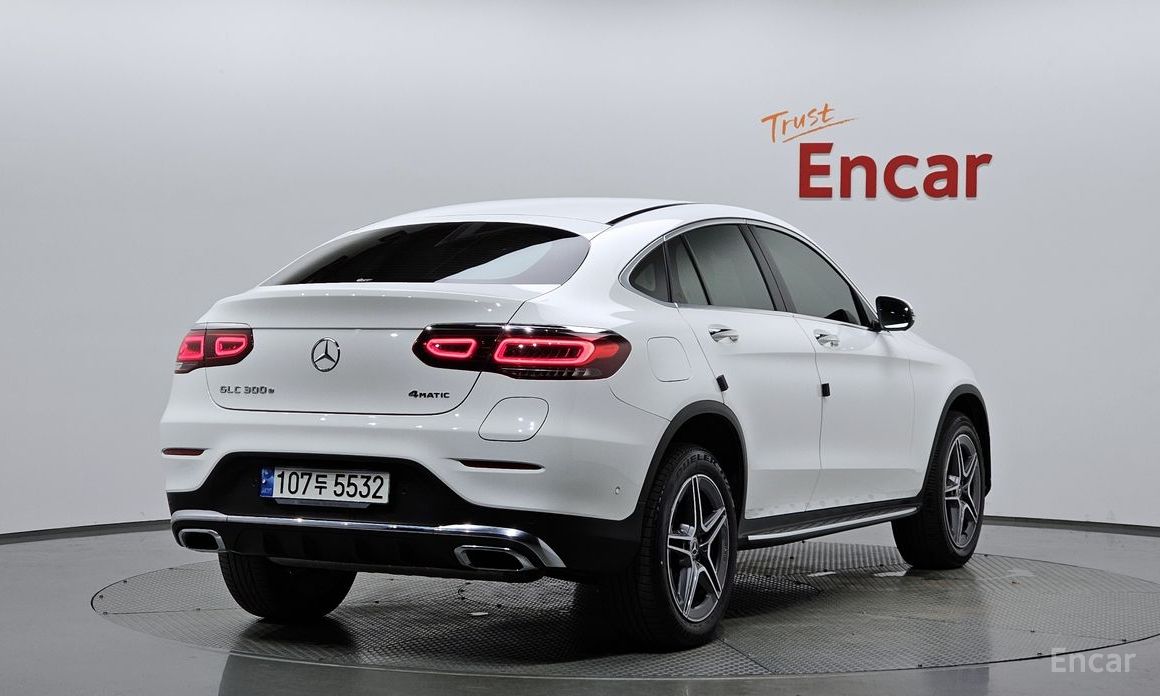 GLC-Class X253GLC300e 4MATIC Coupe 3