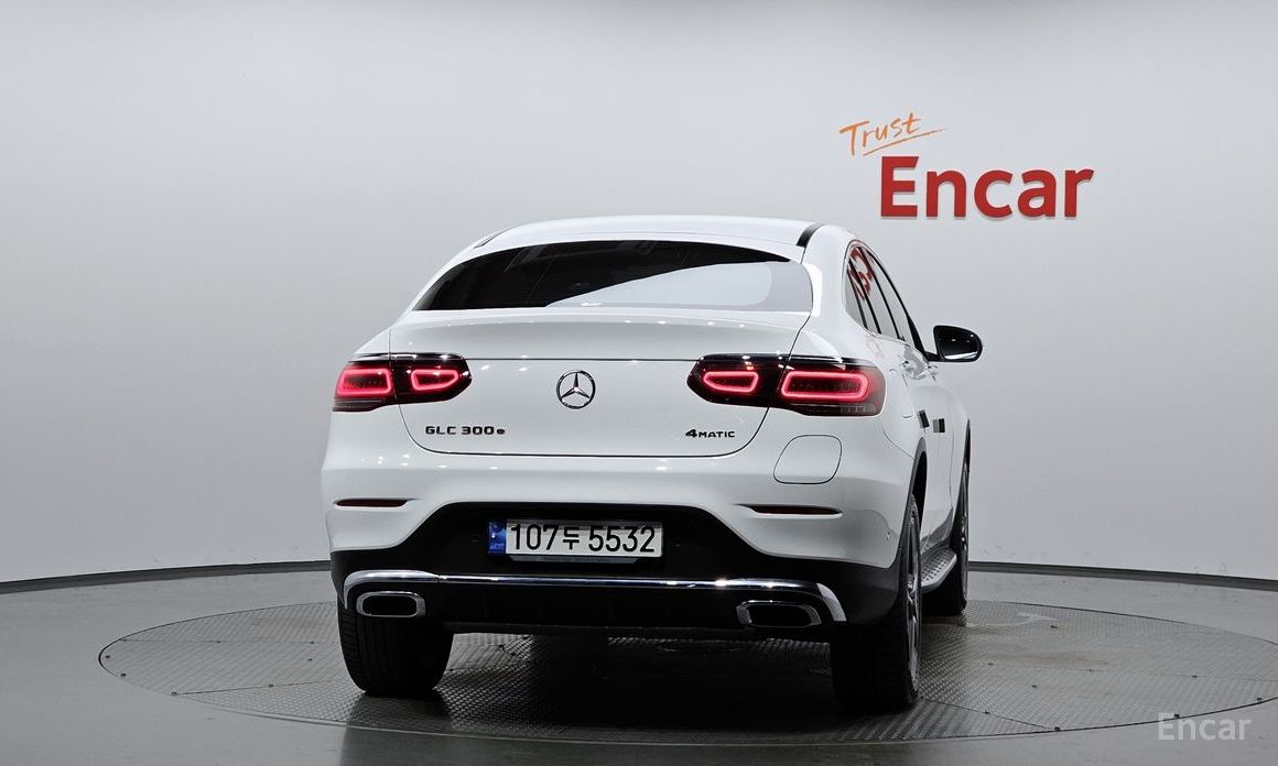 GLC-Class X253GLC300e 4MATIC Coupe 5