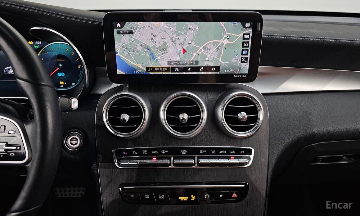 GLC-Class X253GLC300e 4MATIC Coupe 15