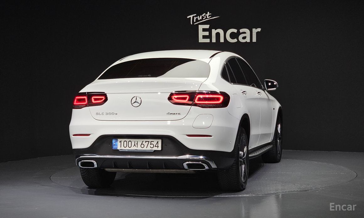 GLC-Class X253GLC300e 4MATIC Coupe 5