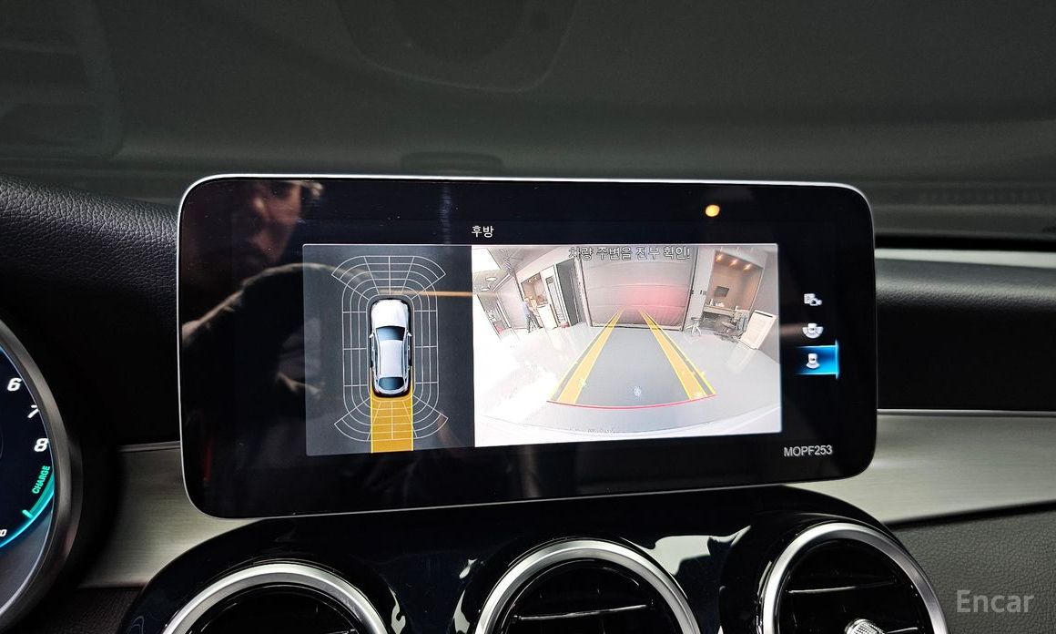 GLC-Class X253GLC300e 4MATIC Coupe 16