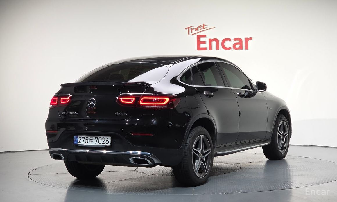GLC-Class X253GLC300e 4MATIC Coupe 2