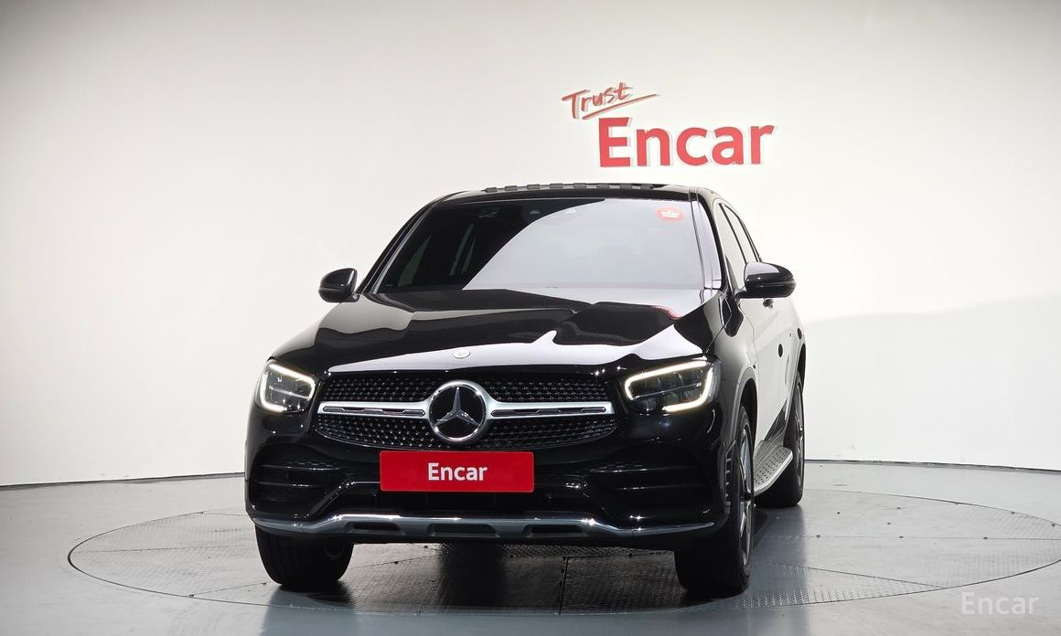GLC-Class X253GLC300e 4MATIC Coupe 3