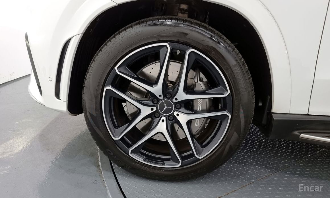 GLE-Class W167AMG GLE53 4MATIC+ 6