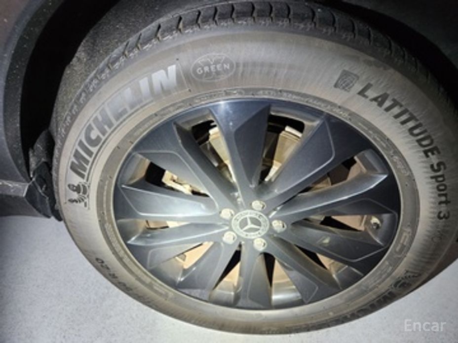 Mercedes-Benz GLE-Class W167GLE300d 4MATIC  17