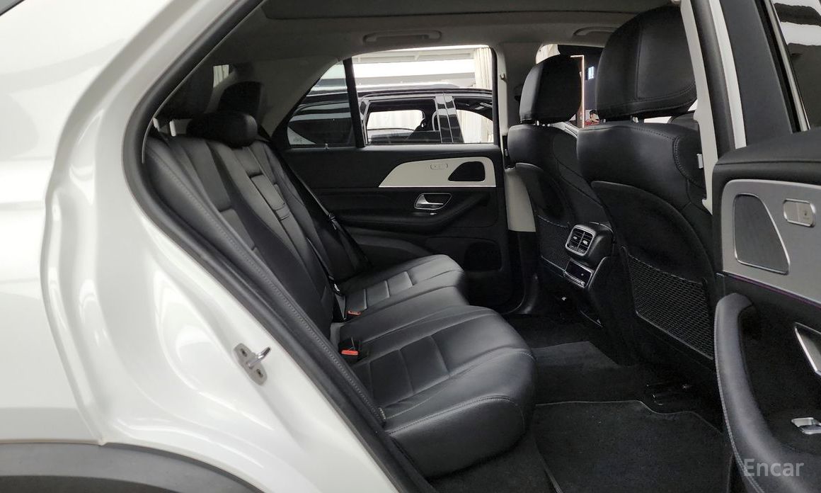 GLE-Class W167GLE300d 4MATIC 13