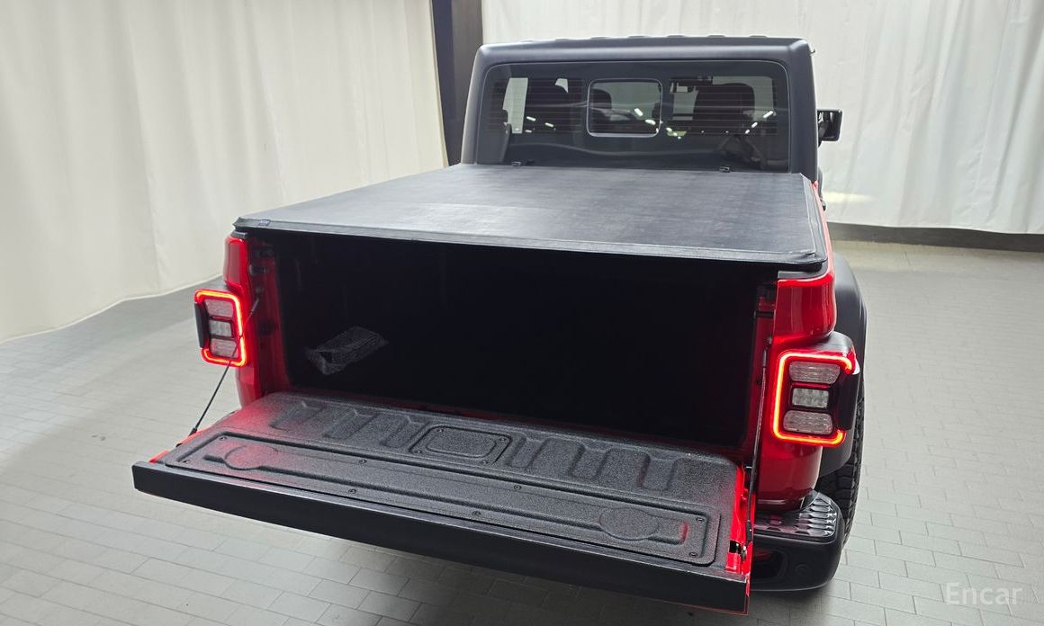 Gladiator (JT) 3.6 Rubicon 21