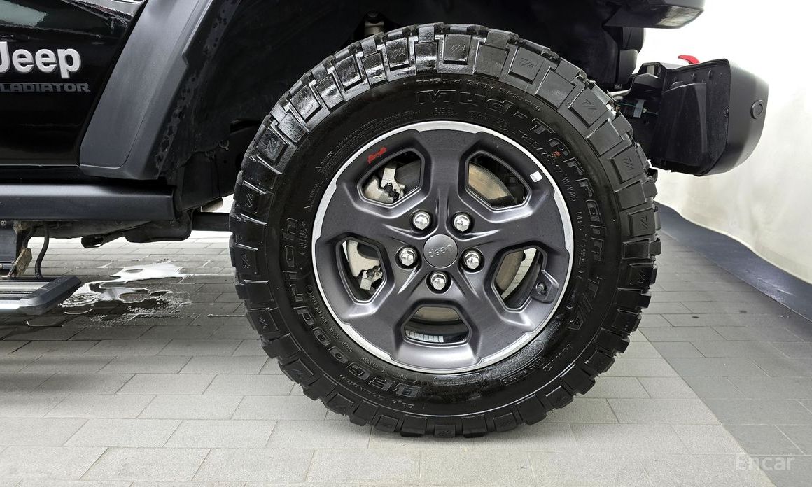 Gladiator (JT) 3.6 Rubicon 6