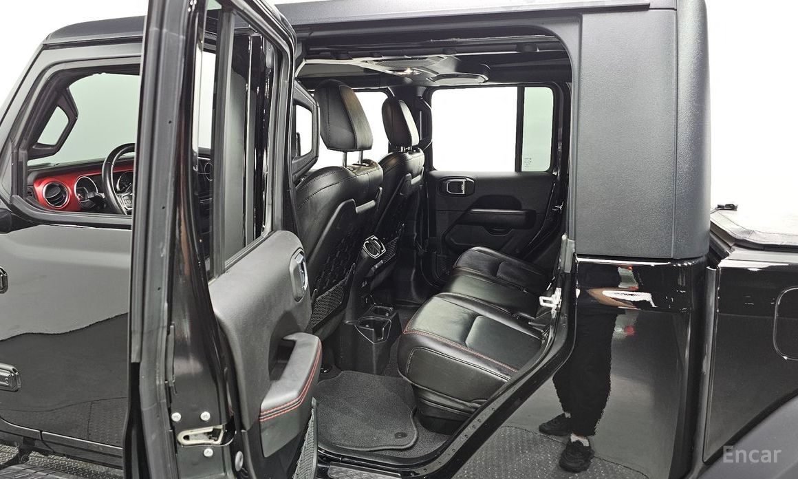 Gladiator (JT) 3.6 Rubicon 12