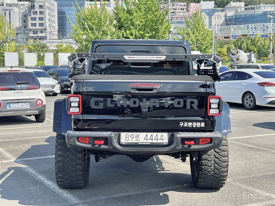 Gladiator (JT) 3.6 Rubicon 6