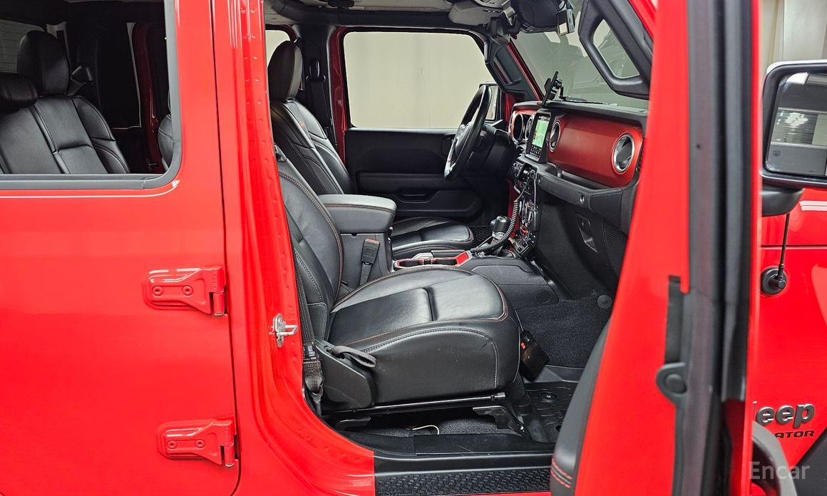 Gladiator (JT) 3.6 Rubicon 12