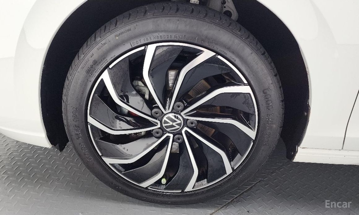 Volkswagen Golf 8th Generation 2.0 TDI Prestige №6