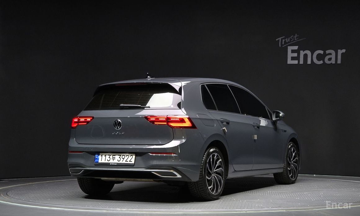 Golf 8th Generation 2.0 TDI Prestige 3