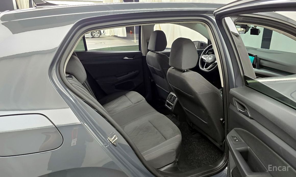 Golf 8th Generation 2.0 TDI Prestige 13