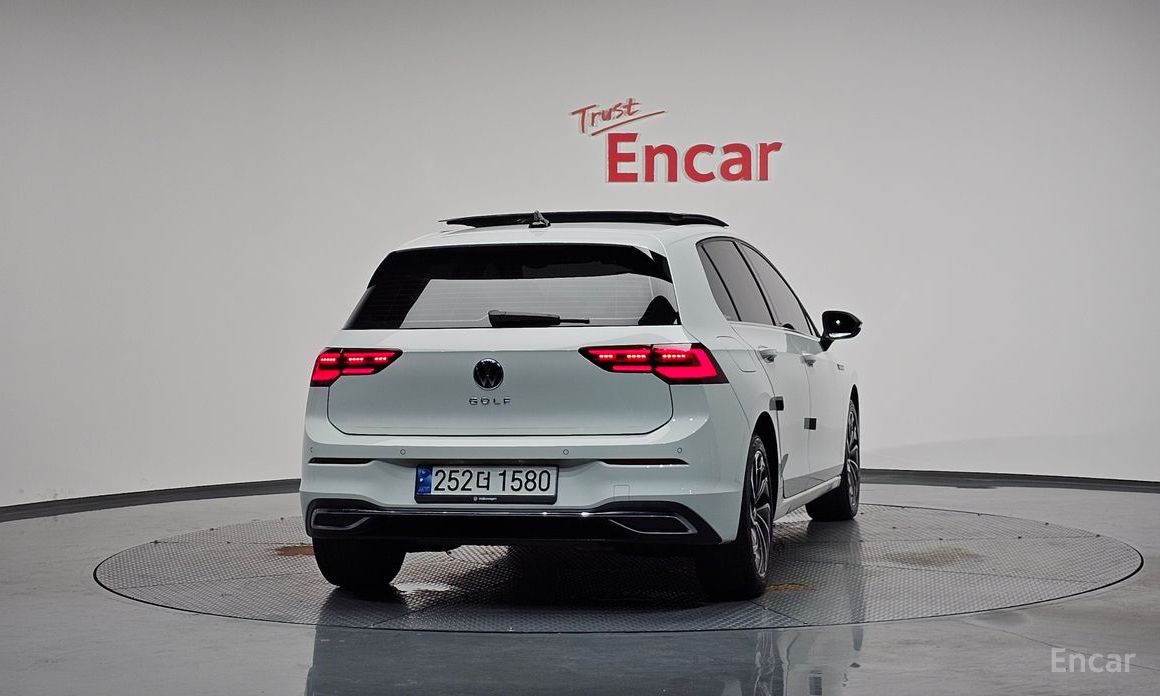 Golf 8th Generation 2.0 TDI Prestige 4