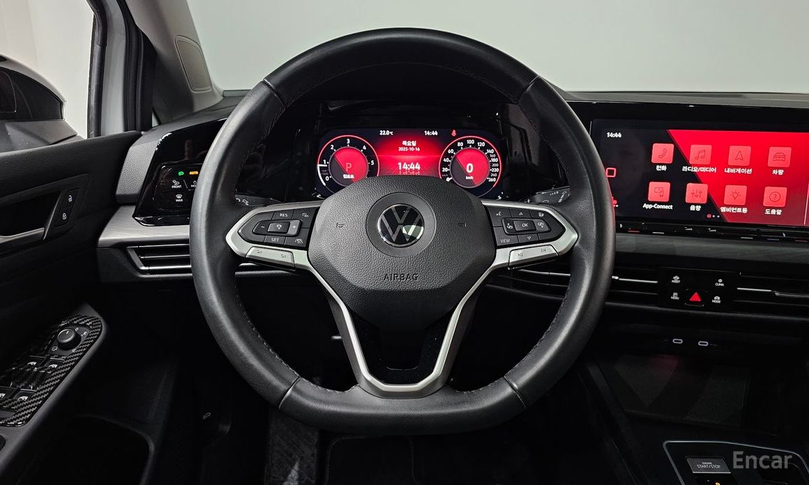 Golf 8th Generation 2.0 TDI Prestige 13