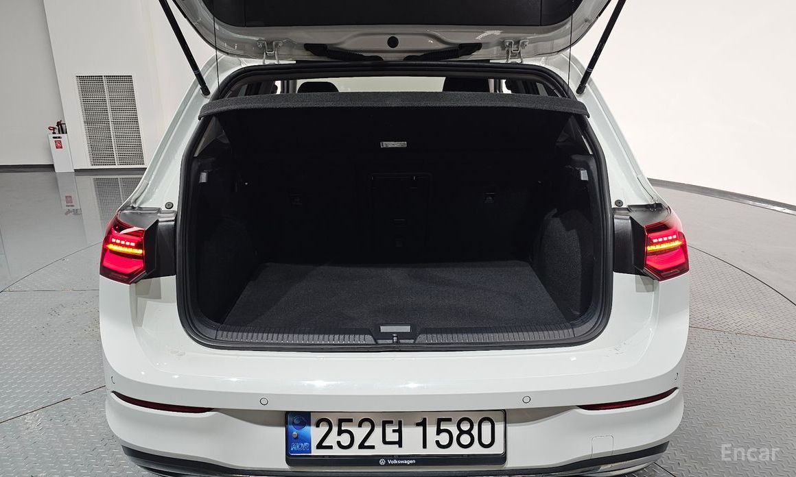 Golf 8th Generation 2.0 TDI Prestige 20