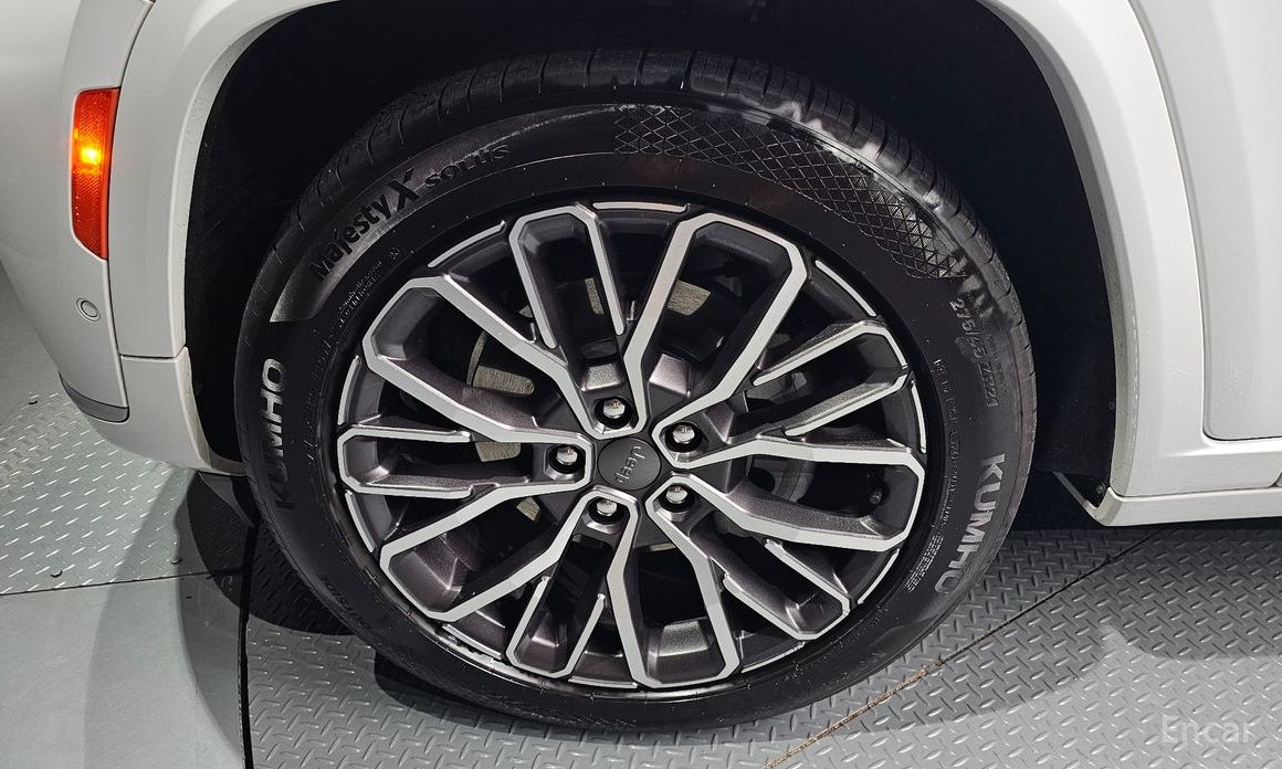 Jeep Grand Cherokee (WL)L 3.6 Summit Reserve №6