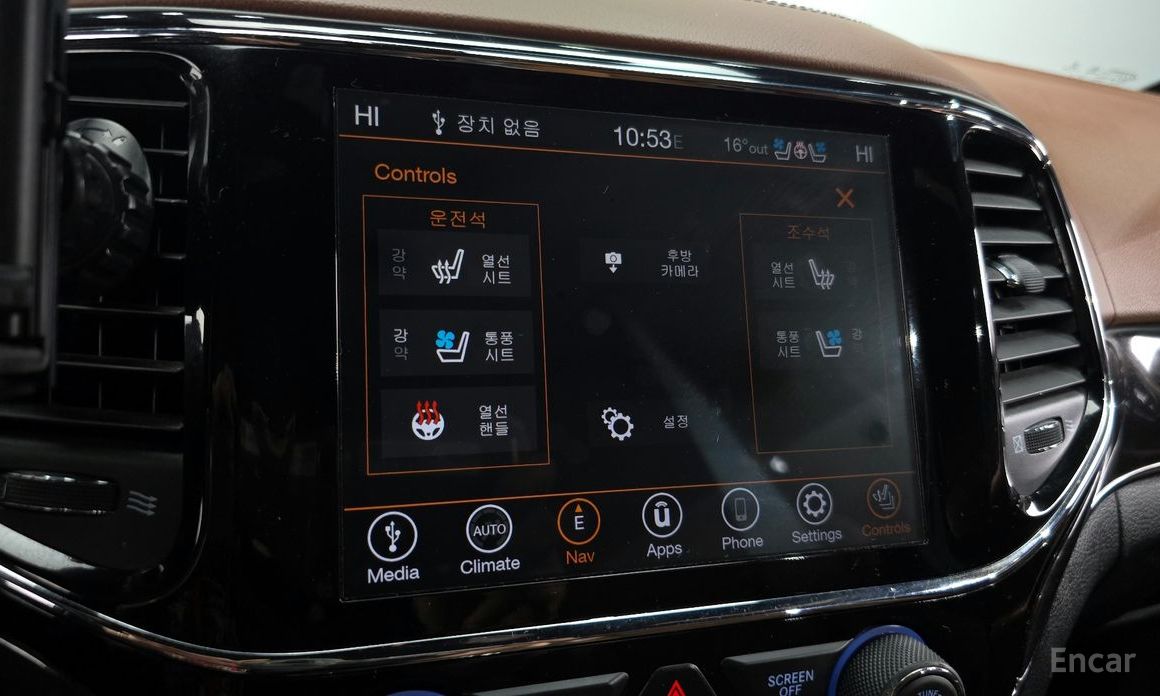 Grand Cherokee 3. 6 Overland WK2 17