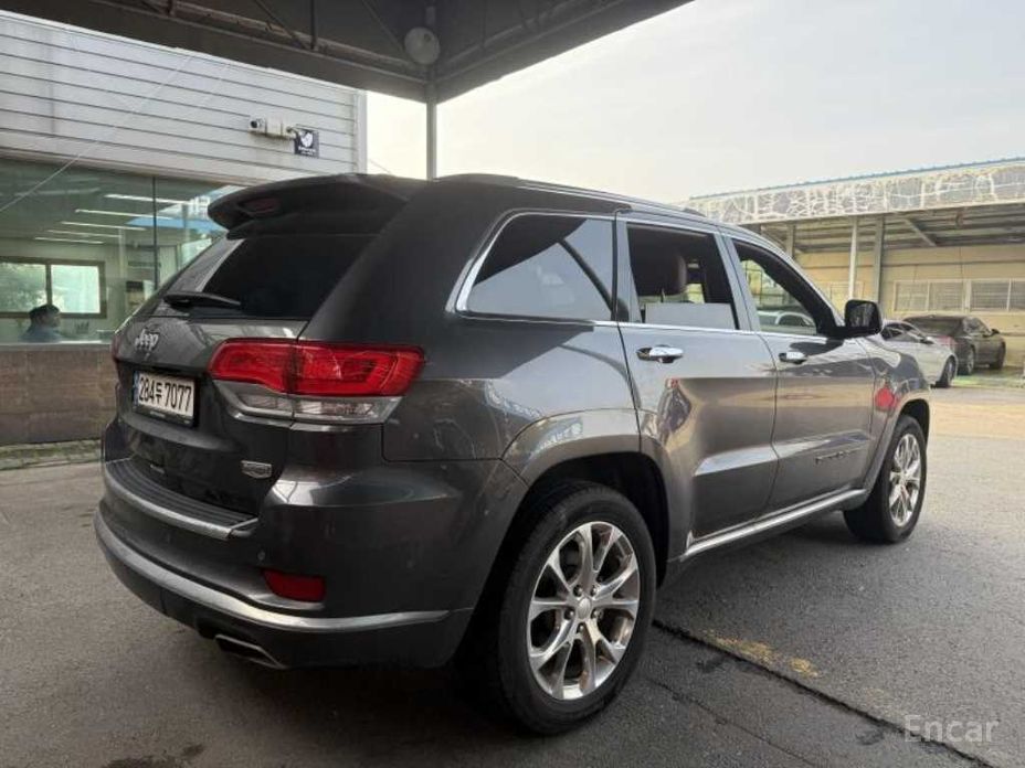 Grand Cherokee 3. 6 Summit WK2 3