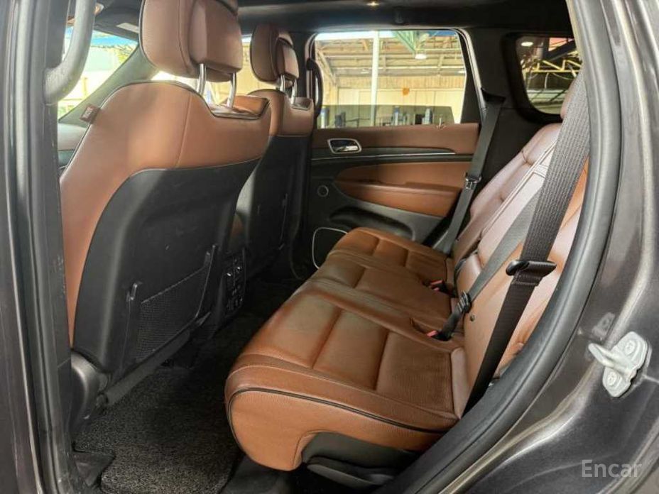 Grand Cherokee 3. 6 Summit WK2 10