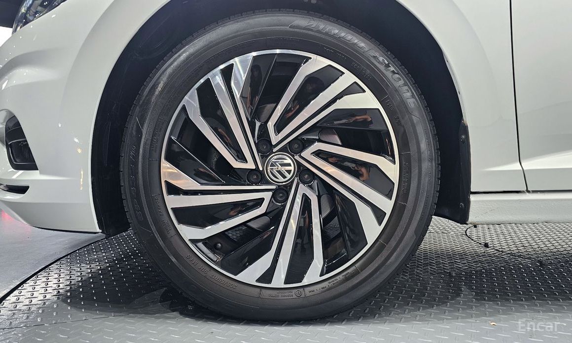 Volkswagen Jetta 7th Generation 1.4 TSI Prestige №6