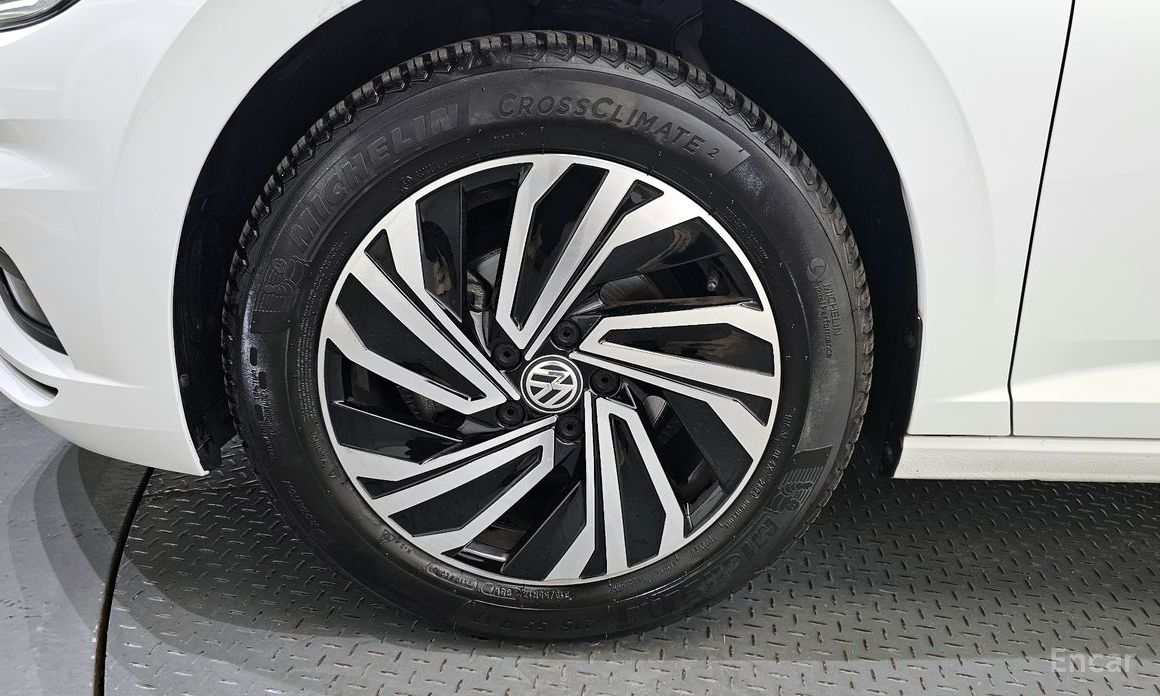 Volkswagen Jetta 7th Generation 1.4 TSI Prestige №6