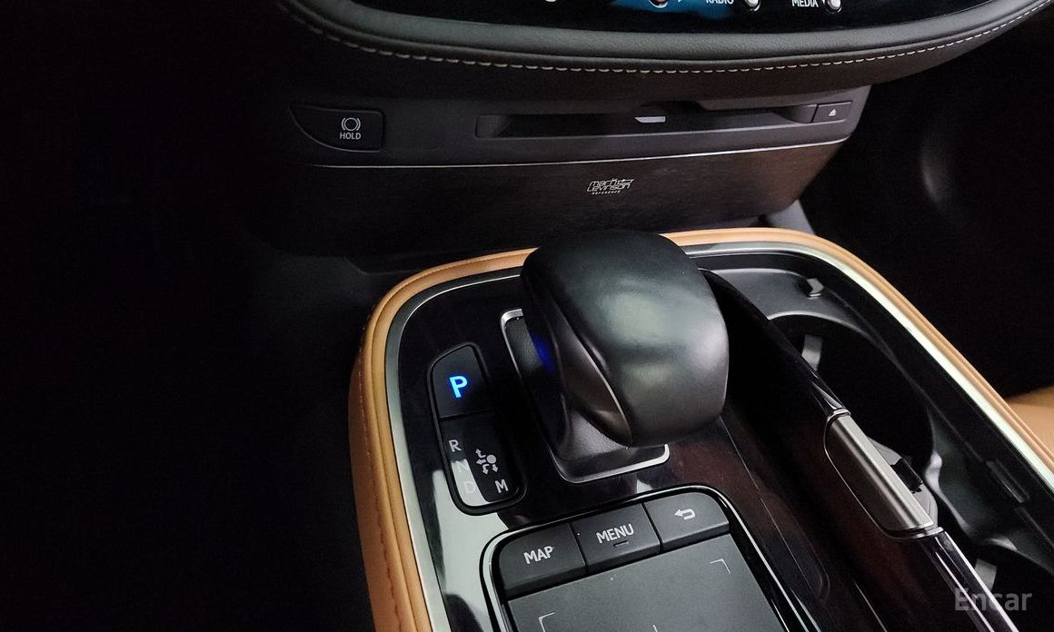 LS500 5th Generation 3.5 Luxury AWD 10