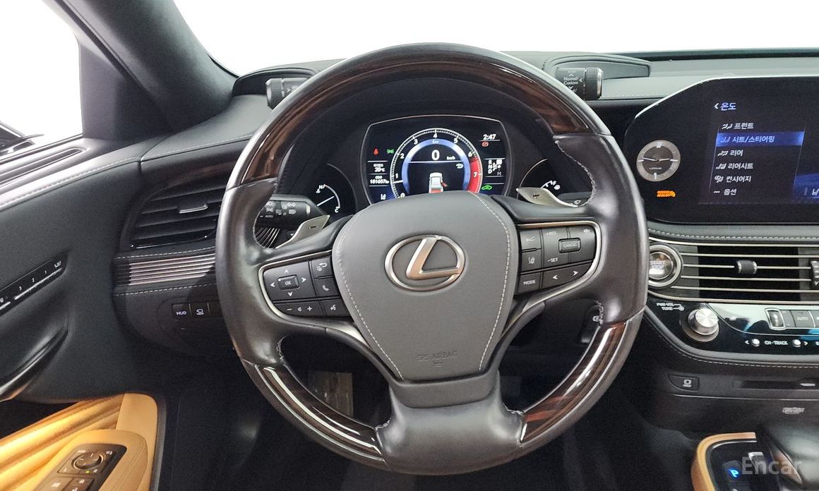 LS500 5th Generation 3.5 Luxury AWD 14