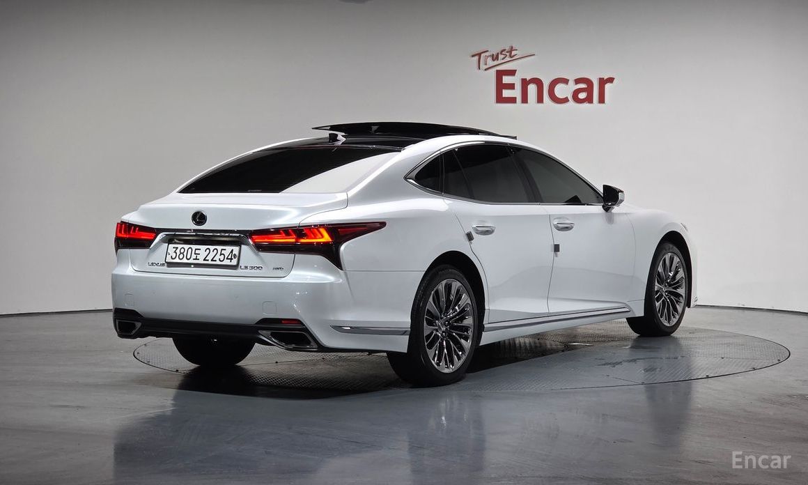 LS500 5th Generation 3.5 Platinum AWD 3