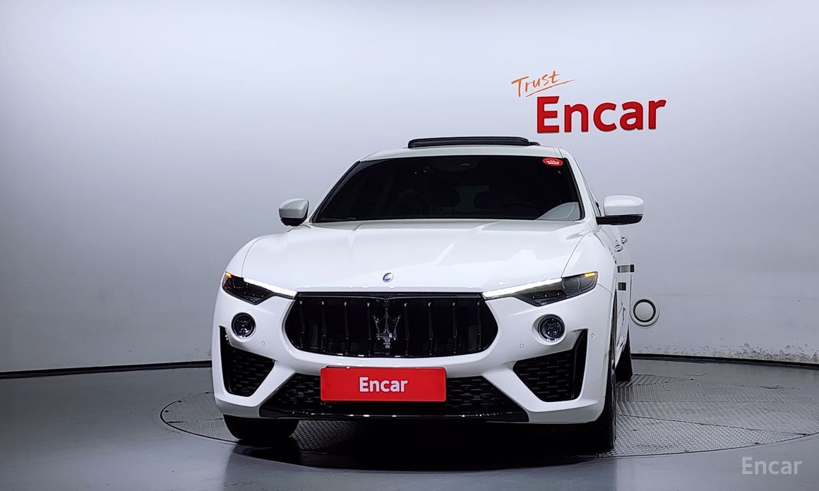 Levante 3.0 AWD Gransport 4