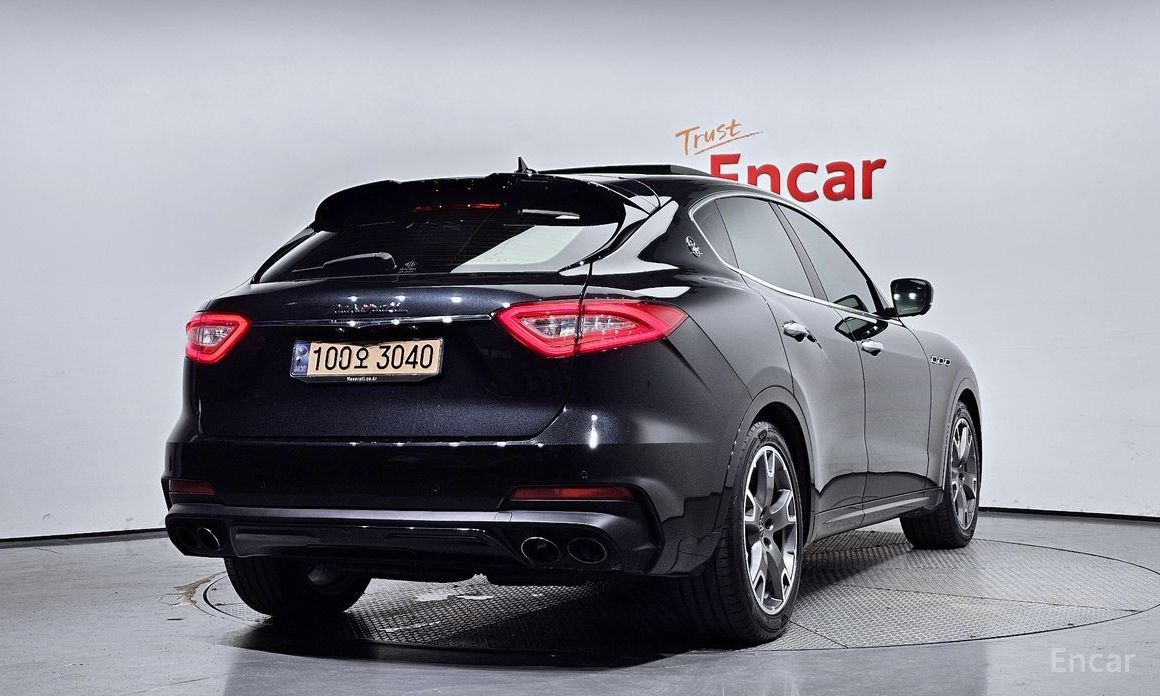 Levante 3.0 AWD Gransport 3