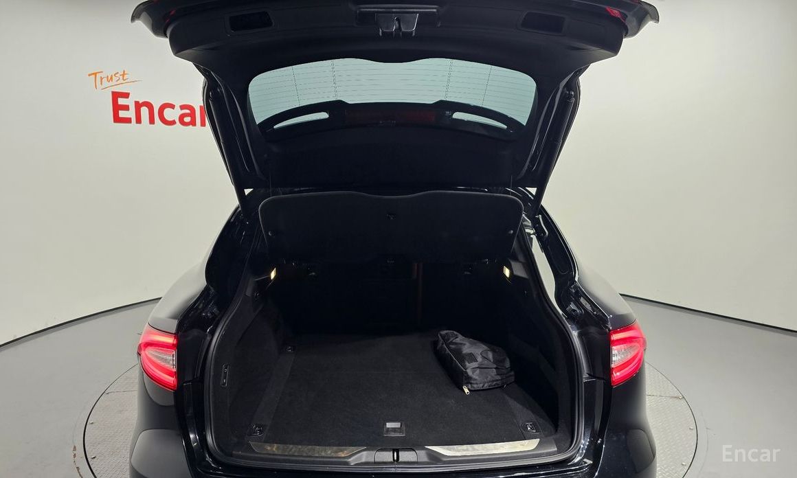 Levante 3.0 AWD Gransport 21