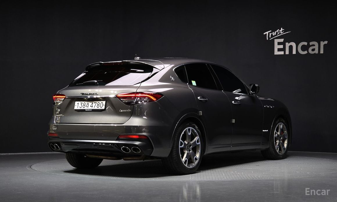 Levante 3.0 AWD Gransport 3