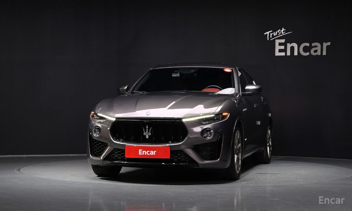 Levante 3.0 AWD Gransport 4