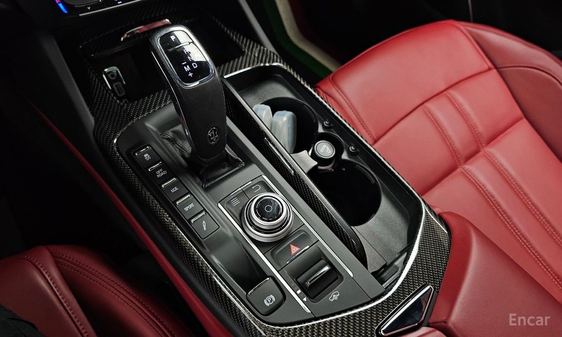 Levante 3.0 AWD Gransport 10