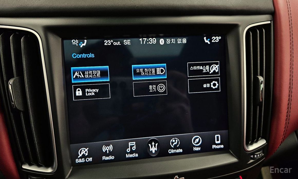 Levante 3.0 AWD Gransport 17
