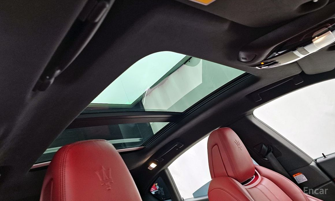 Levante 3.0 AWD Gransport 18