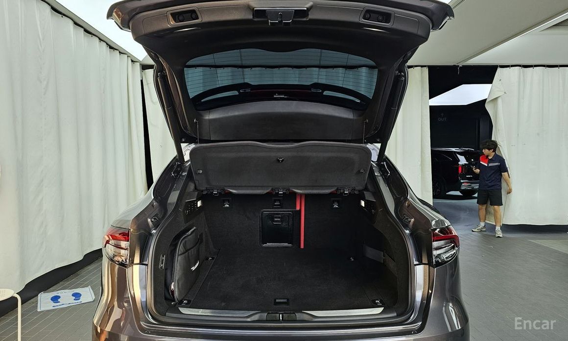 Levante 3.0 AWD Gransport 21