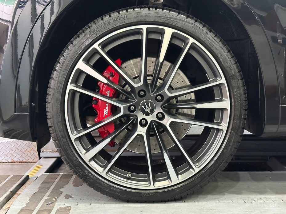 Levante 3. 8 Trofeo 6